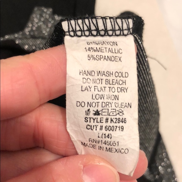 Shiny cute top - Picture 4 of 7